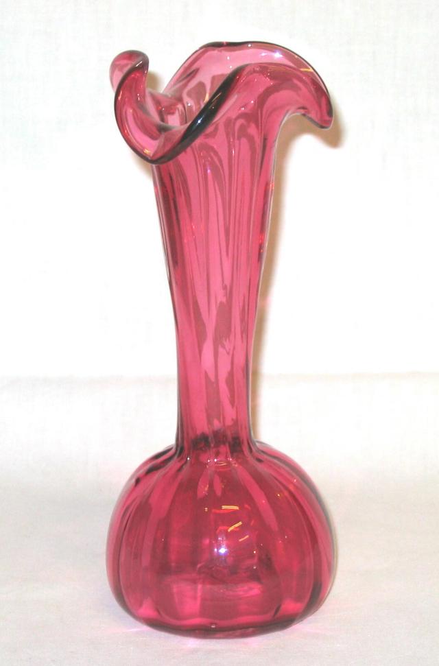 Jugendstil Cranberry Glas Vase.